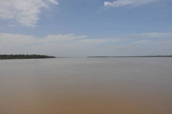 O rio Correntyne e a misteriosa Guiana, logo à frente.